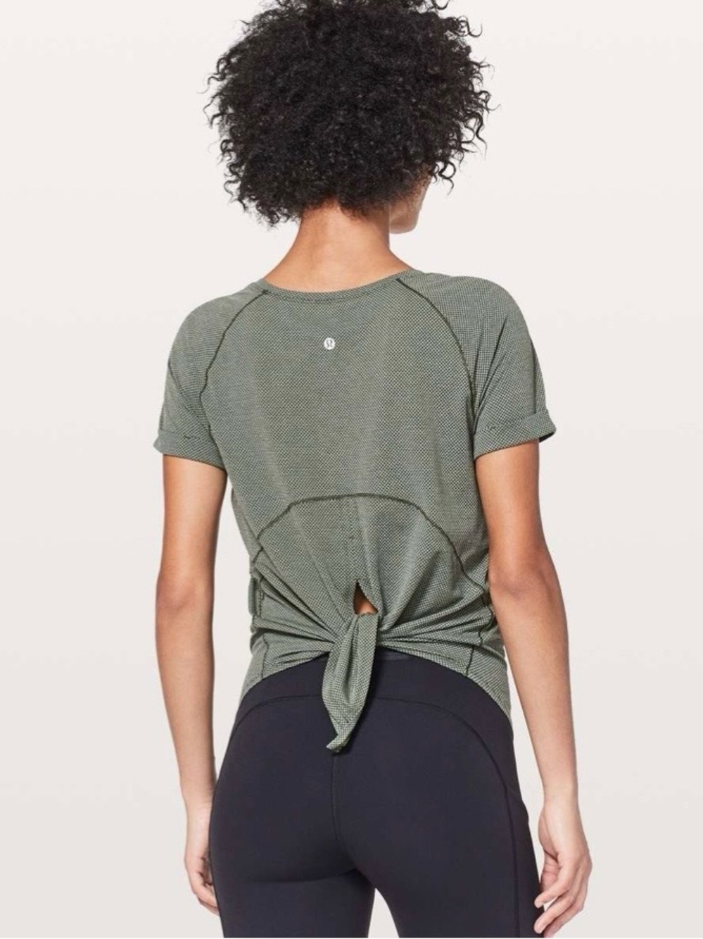 lululemon open up tie back Tee size 8